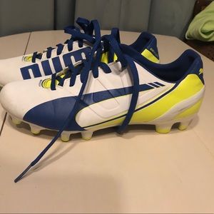 Puma soccer cleats sz 6